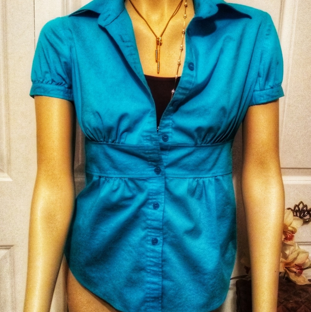 New York and Company stretch size small button up